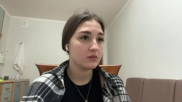 Annnna  online show from 14, 4, 2026