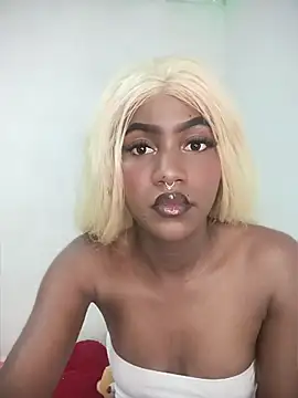 Snapshot of KatyBelle_ chatting on 25, 5, 2026 KatyBelle online show from 25, 5, 2026