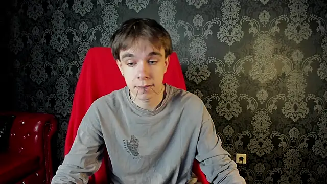 Snapshot of DaveBevy chatting on 20, 4, 2026 DaveBevy online show from 20, 4, 2026