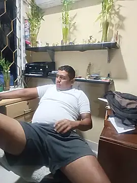 Snapshot of luis20212 chatting on 21, 6, 2026 luis20212 online show from 21, 6, 2026