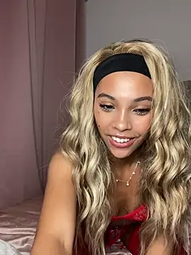 Snapshot of Brattybaee chatting on 19, 7, 2026 Brattybaee online show from 19, 7, 2026