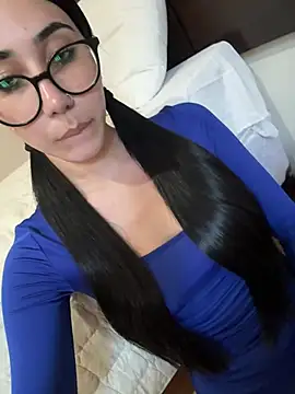 juliacosta online show from 15, 4, 2026