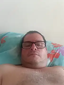 Snapshot of colombiactivo47 chatting on 8, 4, 2026 colombiactivo47 online show from 8, 4, 2026