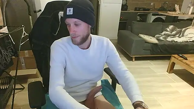 Snapshot of Shikaneko chatting on 4, 12, 2025 Shikaneko online show from 4, 12, 2025