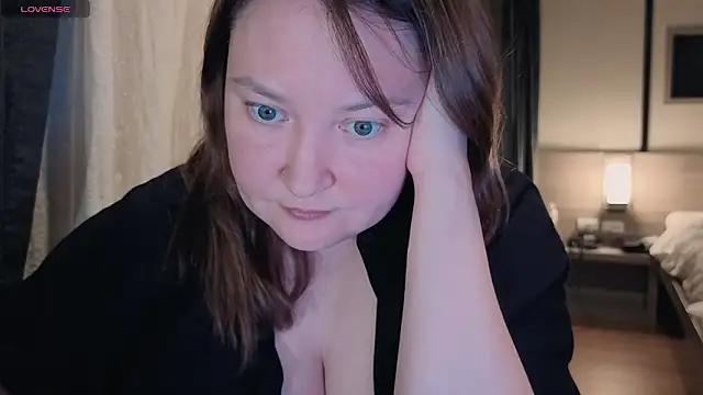 elegant pleasure online show from 13, 4, 2026