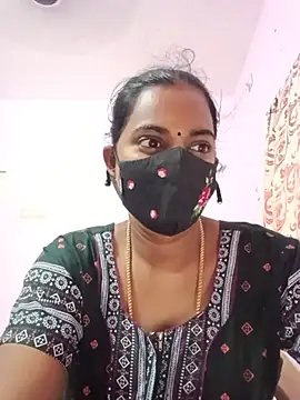 Snapshot of tamilratchasii chatting on 18, 6, 2026 tamilratchasii online show from 18, 6, 2026