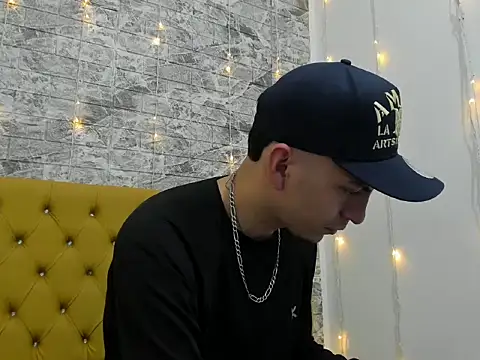 Max sstteel online show from 17, 4, 2026