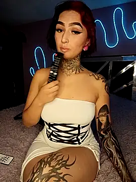 Snapshot of AmaraRossi chatting on 16, 4, 2026 AmaraRossi online show from 16, 4, 2026