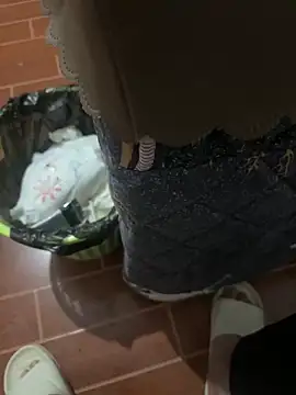 yingzi003 online show from 2, 4, 2026