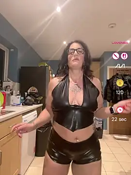 Snapshot of IvyBelleMilf chatting on 27, 4, 2026 IvyBelleMilf online show from 27, 4, 2026