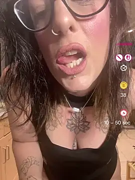 Snapshot of IvyBelleMilf chatting on 29, 4, 2026 IvyBelleMilf online show from 29, 4, 2026