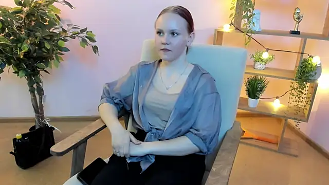 CharlaFenbert online show from 29, 3, 2026