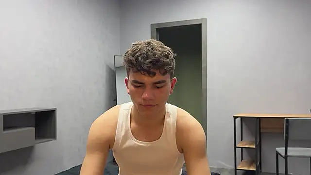 MaxWoolf online show from 12, 5, 2026