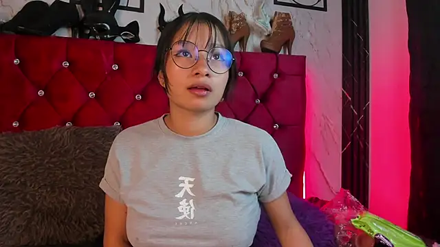 Kittytokio online show from 15, 4, 2026