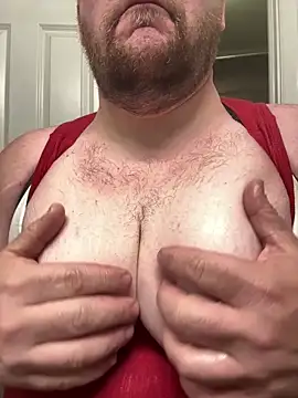 Snapshot of hugemanbreasts chatting on 14, 4, 2026 hugemanbreasts online show from 14, 4, 2026
