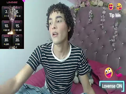 Snapshot of Nathaly_Sam chatting on 20, 5, 2026 Nathaly Sam online show from 20, 5, 2026