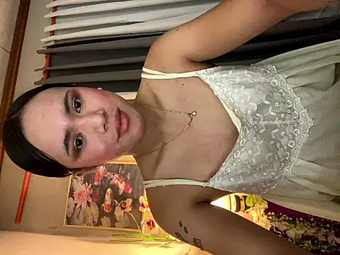 Snapshot of _Flirtyprincess_ chatting on 24, 4, 2026 Flirtyprincess online show from 24, 4, 2026
