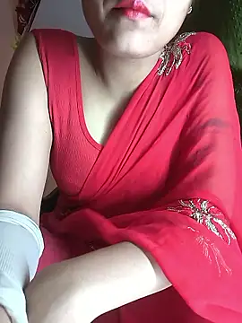 Curvy Sanaya online show from 4, 4, 2026