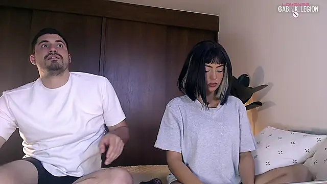  SaraRoss online show from 6, 4, 2026