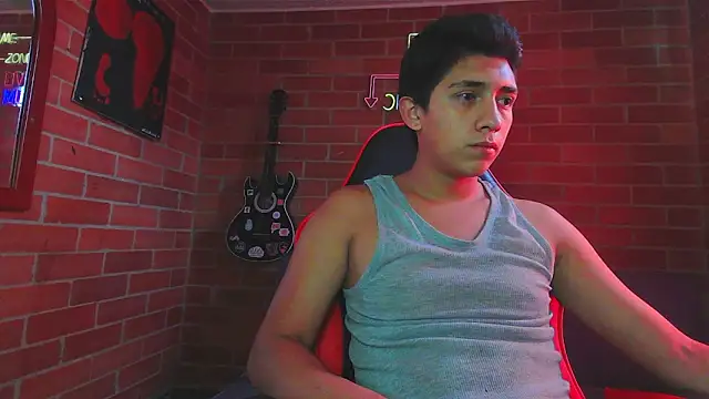 Snapshot of ethann2_ chatting on 31, 3, 2026 ethann2 online show from 31, 3, 2026