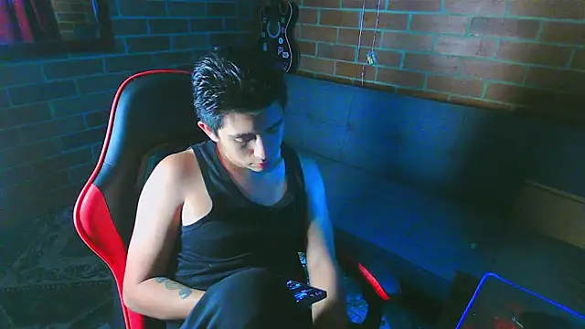 Snapshot of ethann2_ chatting on 1, 4, 2026 ethann2 online show from 1, 4, 2026