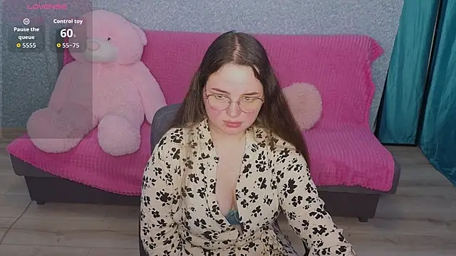 SofiDreamm online show from 9, 5, 2026