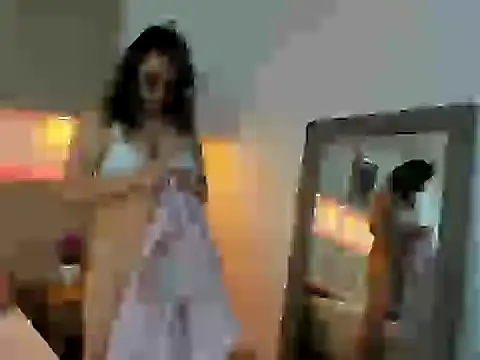 Snapshot of Ellaa_honey chatting on 4, 4, 2026 Ellaa honey online show from 4, 4, 2026