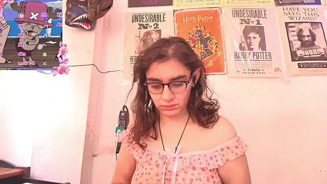 Snapshot of Ellaa_honey chatting on 27, 4, 2026 Ellaa honey online show from 27, 4, 2026