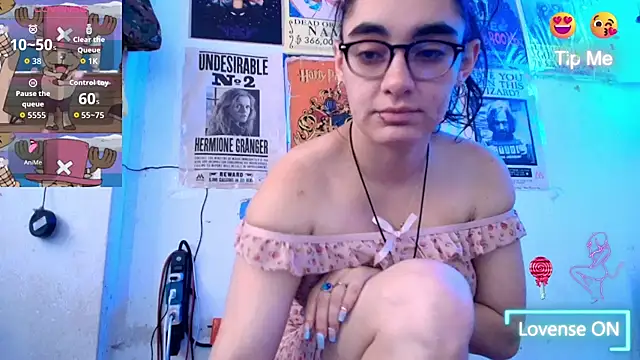 Snapshot of Ellaa_honey chatting on 9, 6, 2026 Ellaa honey online show from 9, 6, 2026