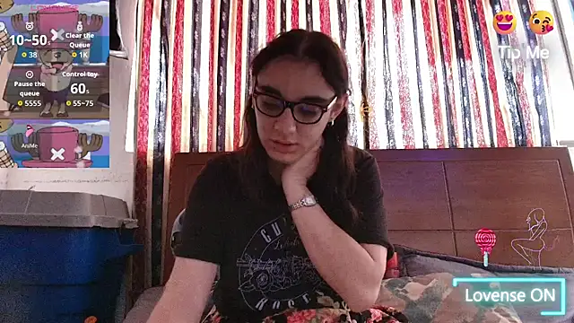 Snapshot of Ellaa_honey chatting on 26, 6, 2026 Ellaa honey online show from 26, 6, 2026
