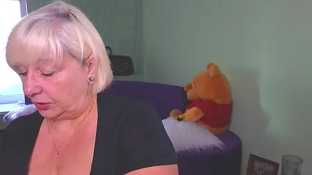 Snapshot of Milane_Milky chatting on 9, 6, 2026 Milane Milky online show from 9, 6, 2026