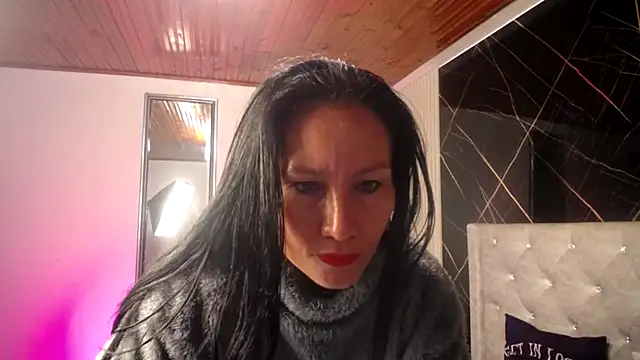 Snapshot of valeriiaa_b chatting on 18, 4, 2026 valeriiaa b online show from 18, 4, 2026