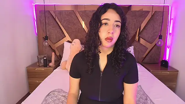 Snapshot of bella_swwan_ chatting on 30, 6, 2026 bella swwan online show from 30, 6, 2026