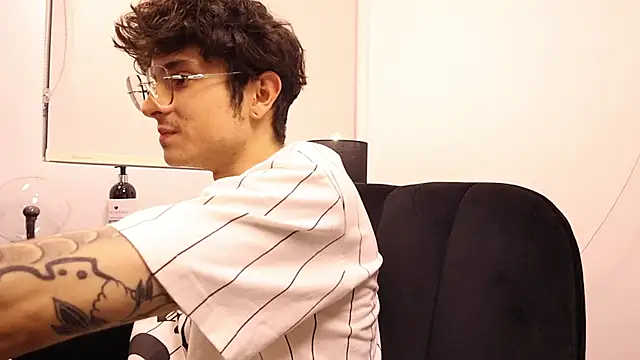 Tyler Blade online show from 9, 4, 2026