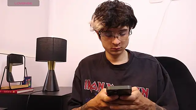 Tyler Blade online show from 27, 4, 2026