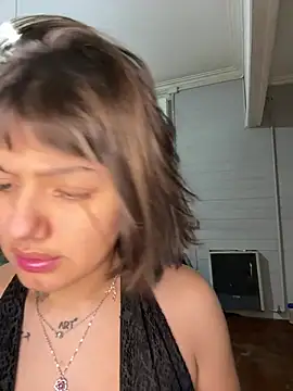 Snapshot of Abrildqquino chatting on 10, 7, 2026 Abrildqquino online show from 10, 7, 2026