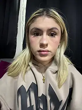 Snapshot of Lia_fire chatting on 12, 5, 2026 Lia fire online show from 12, 5, 2026
