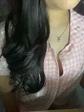 Rosecute11 online show from 11, 4, 2026