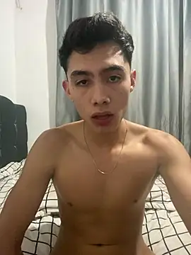 Snapshot of jmaxter chatting on 13, 4, 2026 jmaxter online show from 13, 4, 2026