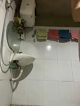 Elisa-a online show from 8, 4, 2026