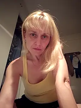 RinaSunX online show from 13, 4, 2026