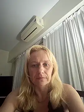 RinaSunX online show from 21, 4, 2026