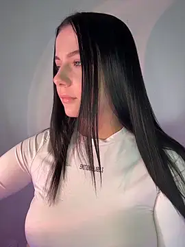 L0LA XO online show from 12, 4, 2026