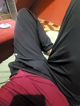 Vanzinho83 online show from 12, 4, 2026