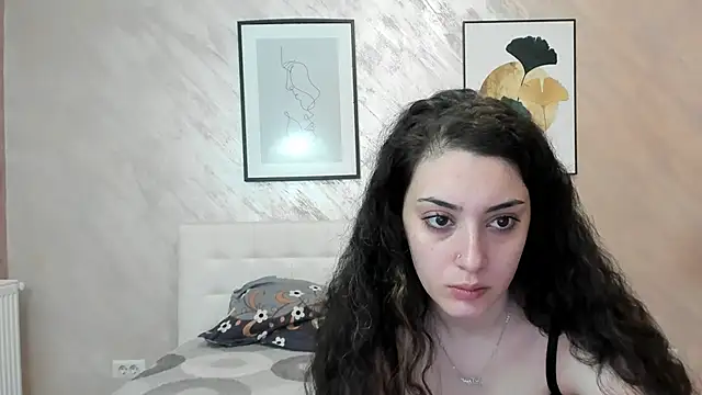 Snapshot of AnalSuzieBell chatting on 9, 4, 2026 AnalSuzieBell online show from 9, 4, 2026