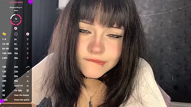EmilyEmbears online show from 26, 5, 2026