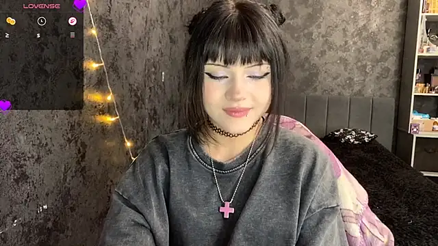 Snapshot of EmilyEmbears chatting on 30, 6, 2026 EmilyEmbears online show from 30, 6, 2026