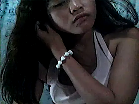 AsianPinay18 online show from 14, 4, 2026