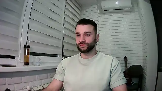Snapshot of DaddySlava chatting on 7, 4, 2026 DaddySlava online show from 7, 4, 2026