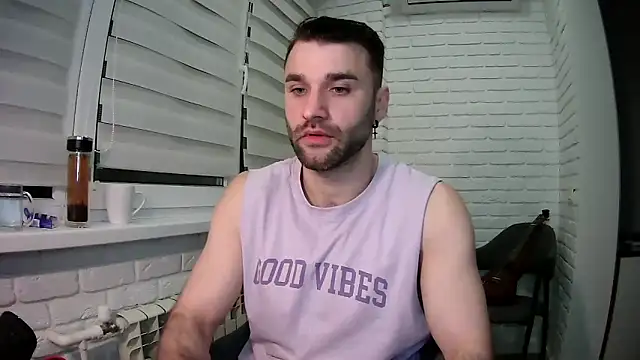 Snapshot of DaddySlava chatting on 8, 4, 2026 DaddySlava online show from 8, 4, 2026